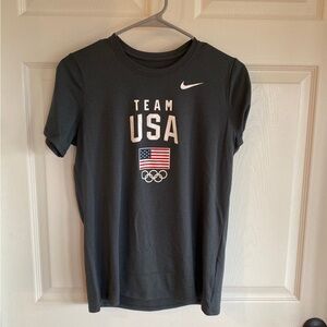 Nike USA Olympic dryfit gray tshirt medium